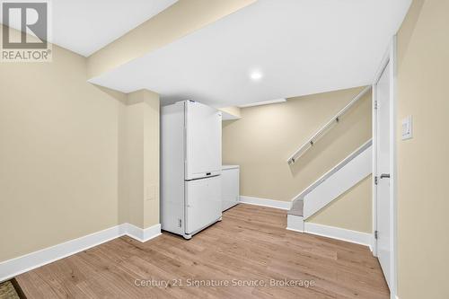 5183 Banting Court, Burlington, ON 