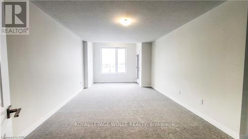 19 Shaded Creek Drive, Kitchener, ON 