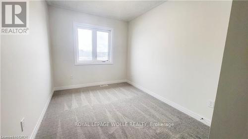 19 Shaded Creek Drive, Kitchener, ON 