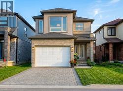 766 FREEPORT Street London, ON N6G 0R4