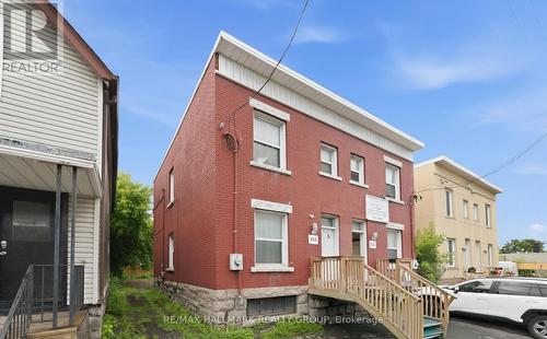 451 & 453 - 453 Catherine Street N, Ottawa, ON 