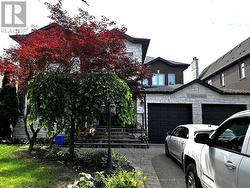 71 STOCKDALE CRESCENT  Richmond Hill, ON L4C 3T1