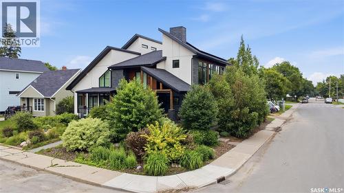 1602 Edward Avenue, Saskatoon, SK - Outdoor