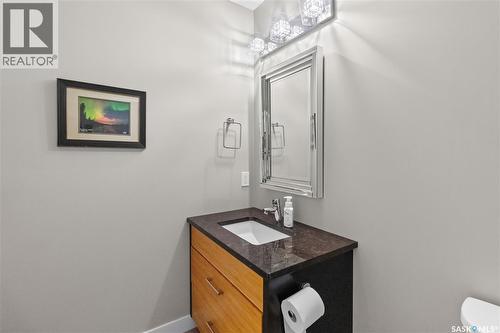1602 Edward Avenue, Saskatoon, SK - Indoor Photo Showing Bathroom