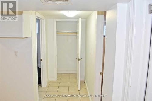 BSMT 1+1 - 985 VICTORIA PARK AVENUE , Toronto, Ontario M4B 2J4 5