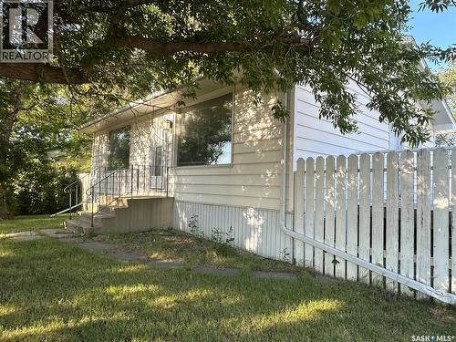 320 Government Road, Weyburn, SK 