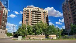 1109 - 2391 CENTRAL PARK DRIVE Oakville, ON L6H 0E4