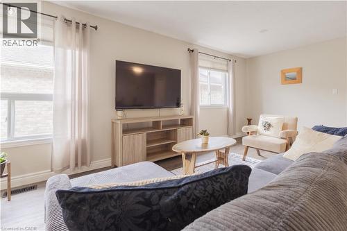 104 Kent Street, Cambridge, ON 