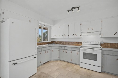 480 4Th Ave, Campbell River, BC 