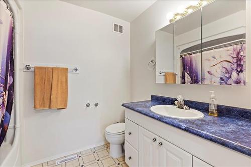 10 Granger St, La Broquerie, MB 