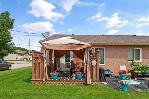 12 Granger St, La Broquerie, MB 