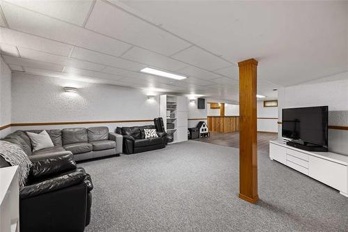 4279 Eldridge Ave, Winnipeg, MB 