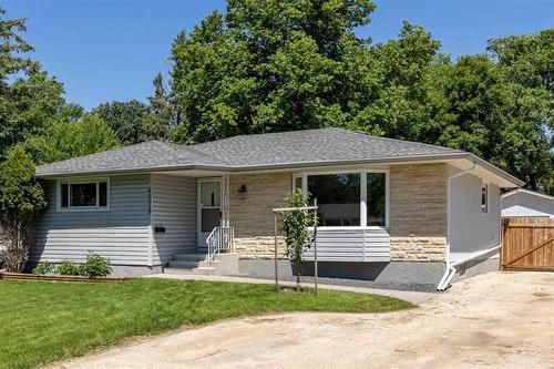 4279 Eldridge Ave, Winnipeg, MB 