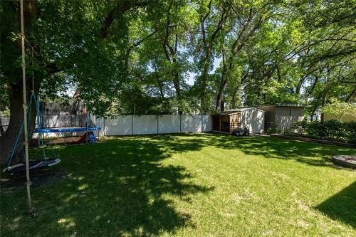 4279 Eldridge Ave, Winnipeg, MB 