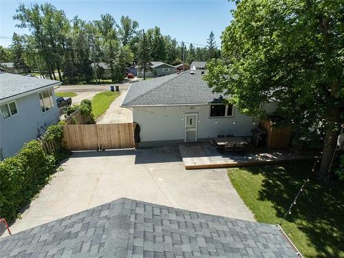 4279 Eldridge Ave, Winnipeg, MB 