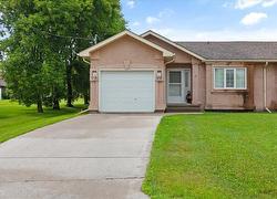 6 Granger ST  La Broquerie, MB R0A 0W0