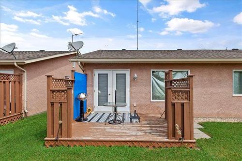 8 Granger St, La Broquerie, MB 