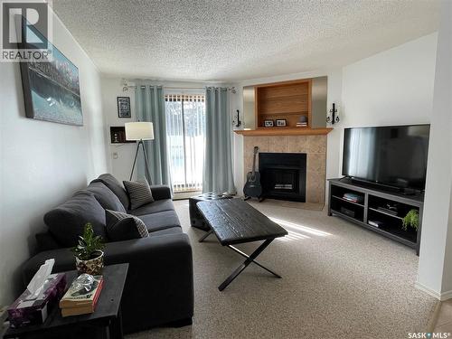 102A 51 Wood Lily DRIVE  Moose Jaw, SK S6H 1H1