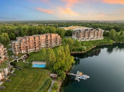 2105-303 Boul. Clairevue E.  Saint-Bruno-De-Montarville, QC J3V 0B2