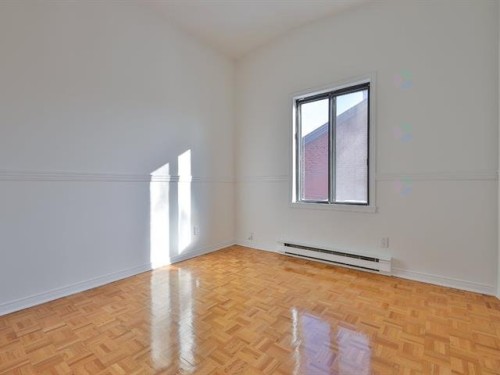 Chambre à coucher - 2100Z Boul. René-Laennec, Laval (Vimont), QC 