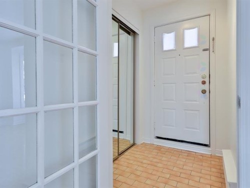 Hall d'entrée/Vestibule - 2100Z Boul. René-Laennec, Laval (Vimont), QC 