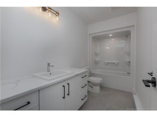 131 Rosenburg St, Moncton, NB 