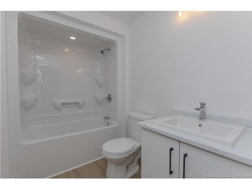 131 Rosenburg St, Moncton, NB 