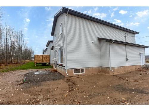 131 Rosenburg St, Moncton, NB 