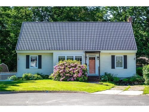 45 Ashland Crt, Fredericton, NB 
