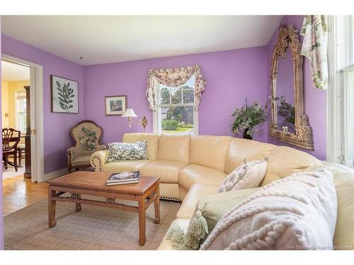 45 Ashland Crt, Fredericton, NB 
