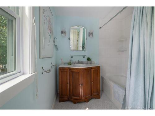45 Ashland Crt, Fredericton, NB 