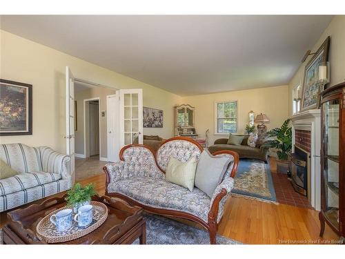 45 Ashland Crt, Fredericton, NB 