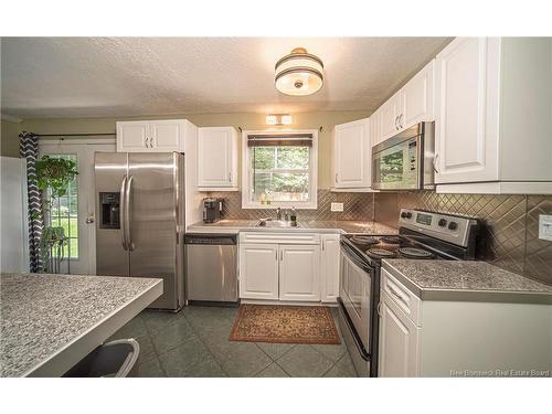 133 Leeds Dr, Fredericton, NB 