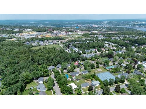 133 Leeds Dr, Fredericton, NB 