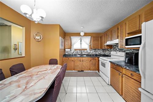 187 Weitzel St, Winnipeg, MB 