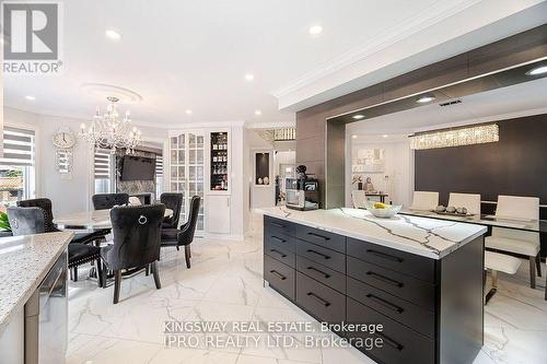 923 Bristol Road W, Mississauga, ON 