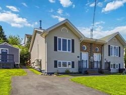 117 Armcrest Drive  Lower Sackville, NS B4C 3Z9