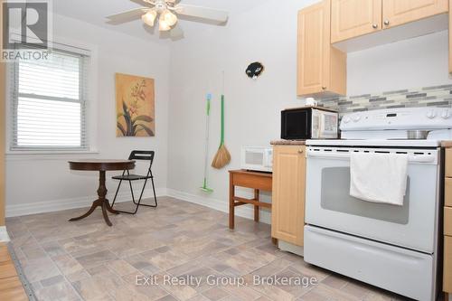 13 Flindall Street, Quinte West (Trenton Ward), ON - Indoor Photo Showing Kitchen