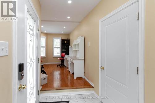 25 Pine Gate Place, Whitby, ON 