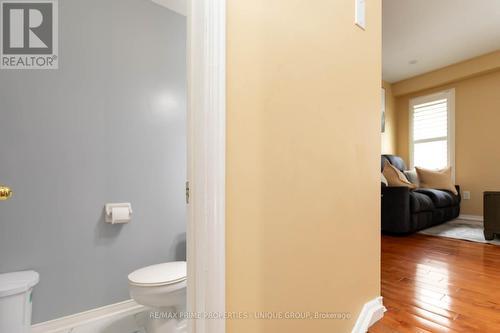 25 Pine Gate Place, Whitby, ON 
