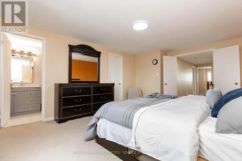 25 Pine Gate Place, Whitby, ON 