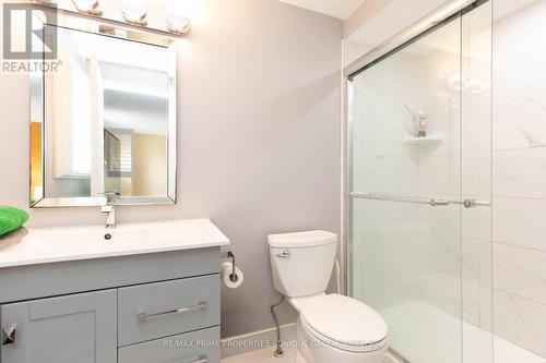 25 Pine Gate Place, Whitby, ON 