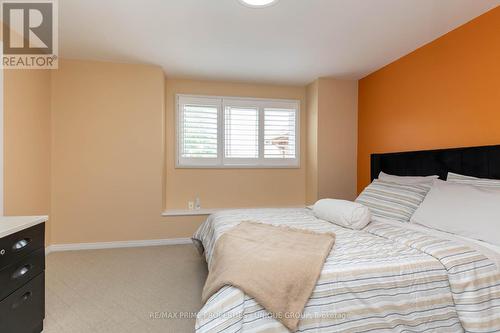 25 Pine Gate Place, Whitby, ON 