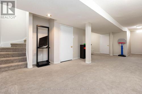 25 Pine Gate Place, Whitby, ON 