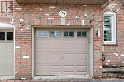 25 Pine Gate Place, Whitby, ON 