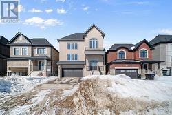 MAIN & UPPER - 1466 STOVELL CRESCENT Innisfil, ON L0L 1W0