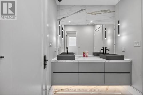 7 Arch Road, Mississauga, ON 