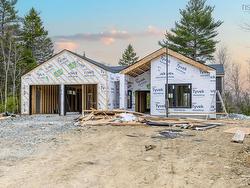 5105 576 Bondi Drive  Middle Sackville, NS B4E 0X4