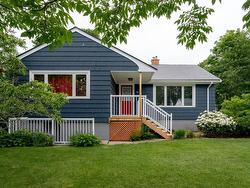 47 Frances Street  Dartmouth, NS B3A 3H5