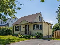 3824 Basinview Drive Drive  Halifax Peninsula, NS B3K 4Z9